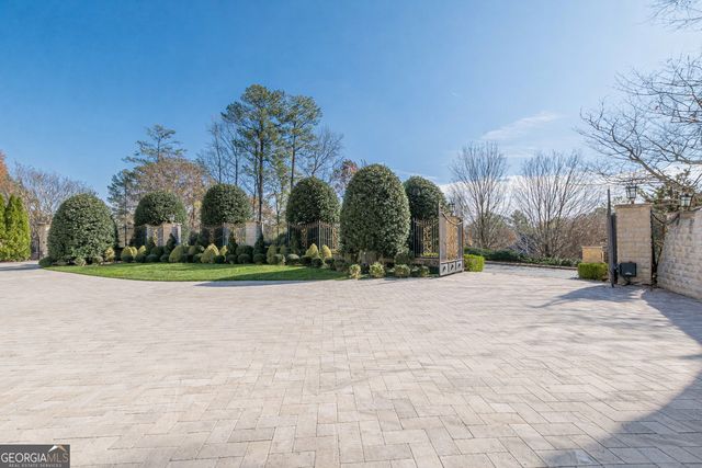 8330 Jett Ferry Road, Sandy Springs, GA 30350