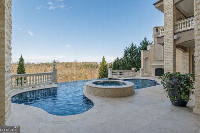 8330 Jett Ferry Road, Sandy Springs, GA 30350