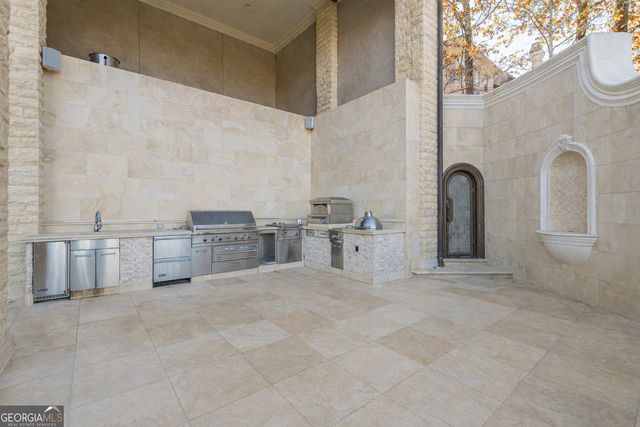 8330 Jett Ferry Road, Sandy Springs, GA 30350