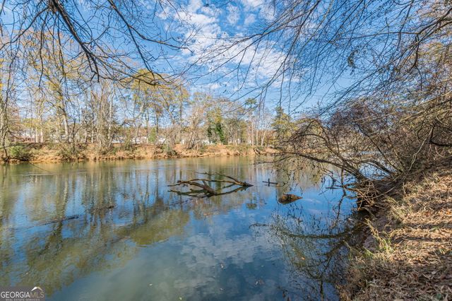 8330 Jett Ferry Road, Sandy Springs, GA 30350