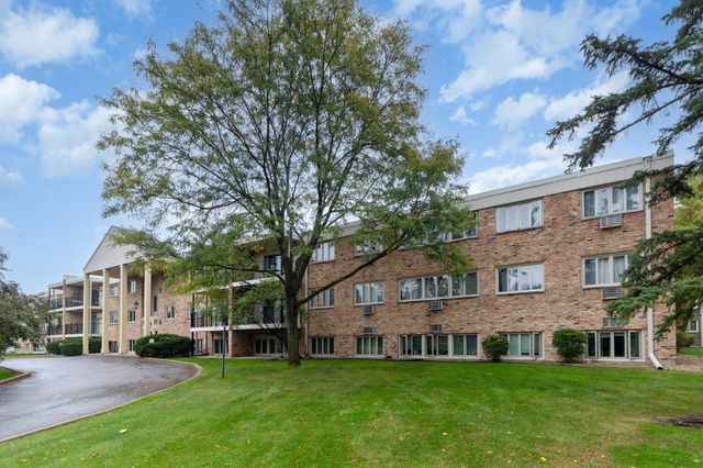 4351 Parklawn Avenue 7E, Edina, MN 55435