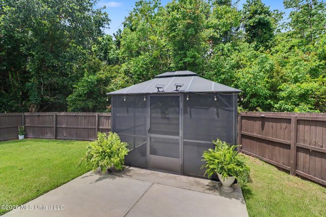 118 Palm Avenue, Pass Christian, MS 39571