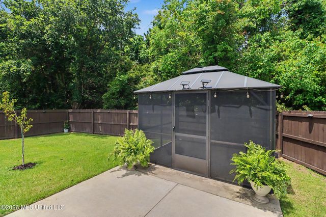 118 Palm Avenue, Pass Christian, MS 39571