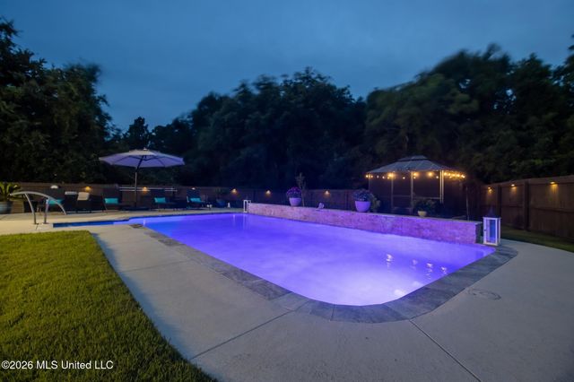 118 Palm Avenue, Pass Christian, MS 39571