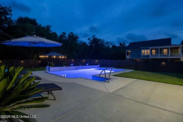 118 Palm Avenue, Pass Christian, MS 39571