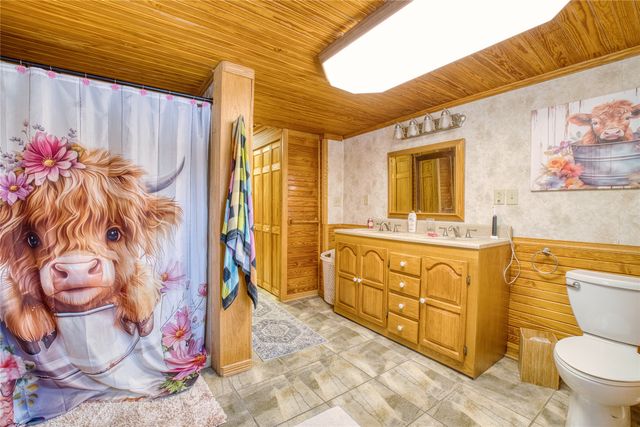 16683 S MEAD Road, Saegertown, PA 16433