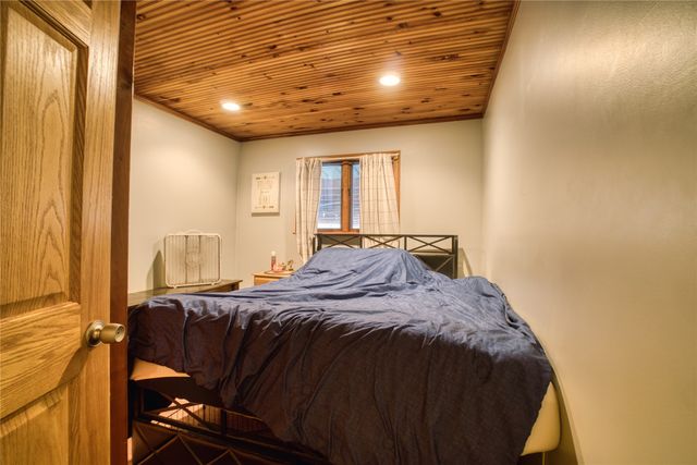 16683 S MEAD Road, Saegertown, PA 16433