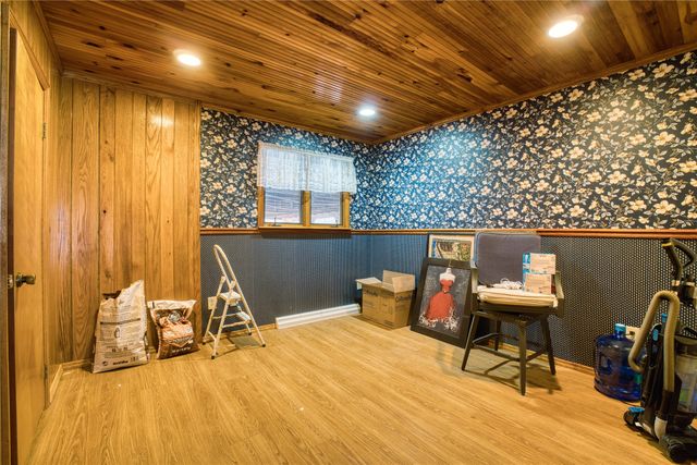 16683 S MEAD Road, Saegertown, PA 16433