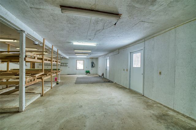 16683 S MEAD Road, Saegertown, PA 16433