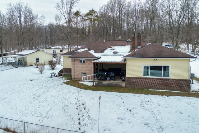 16683 S MEAD Road, Saegertown, PA 16433