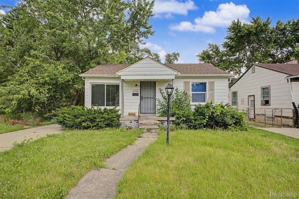 6100 Faust Avenue, Detroit, MI 48228