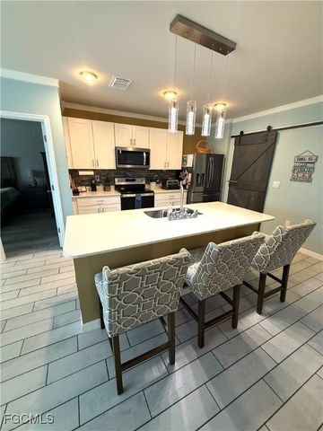 20404 Camino Torcido LOOP W, North Fort Myers, FL 33917