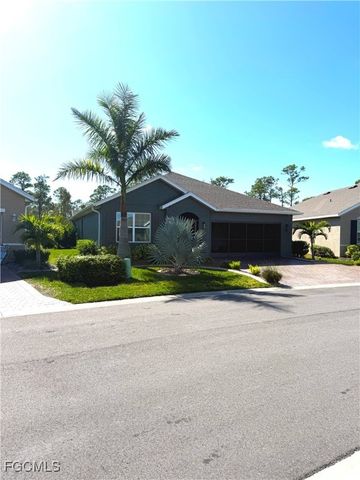 20404 Camino Torcido LOOP W, North Fort Myers, FL 33917