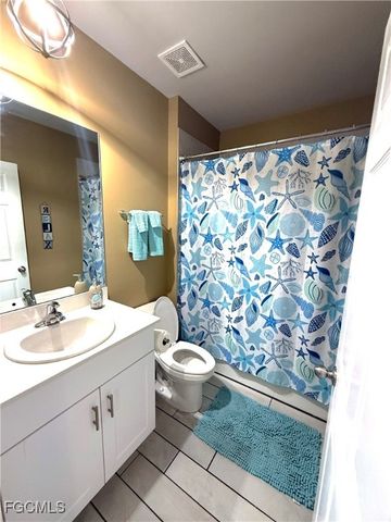 20404 Camino Torcido LOOP W, North Fort Myers, FL 33917