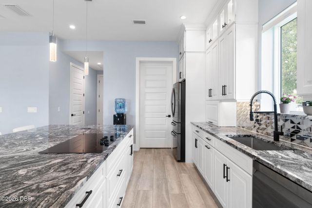 121 Seaside Point, Flagler Beach, FL 32136