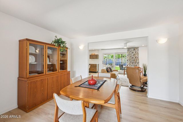 427 E ERIE Drive, Tempe, AZ 85282