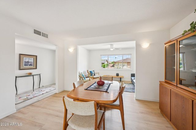 427 E ERIE Drive, Tempe, AZ 85282