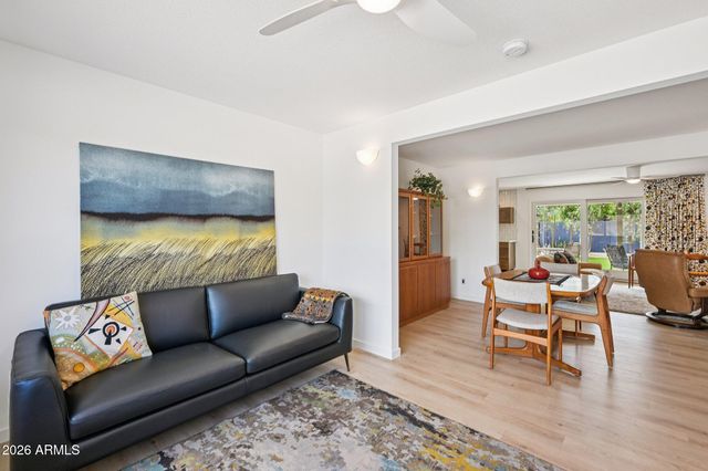 427 E ERIE Drive, Tempe, AZ 85282