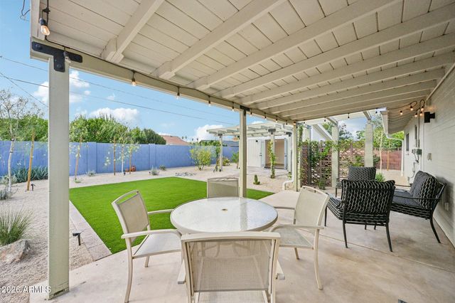 427 E ERIE Drive, Tempe, AZ 85282