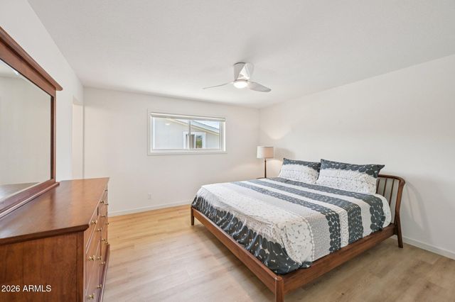 427 E ERIE Drive, Tempe, AZ 85282