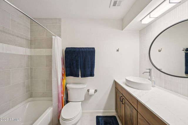 427 E ERIE Drive, Tempe, AZ 85282