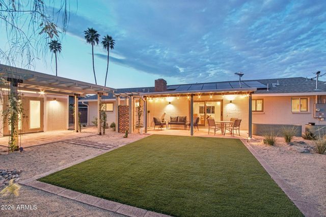 427 E ERIE Drive, Tempe, AZ 85282