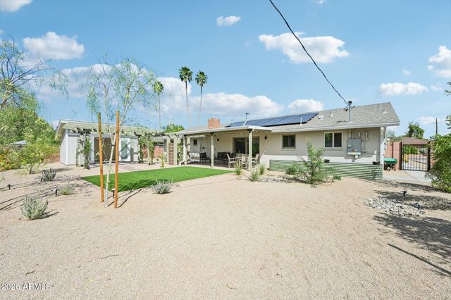 427 E ERIE Drive, Tempe, AZ 85282