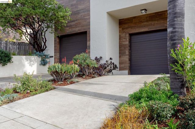 244 244 Cross Rd, Oakland, CA 94618