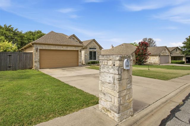 109 Cailin CT, Burnet, TX 78611