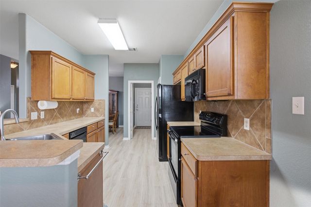 109 Cailin CT, Burnet, TX 78611