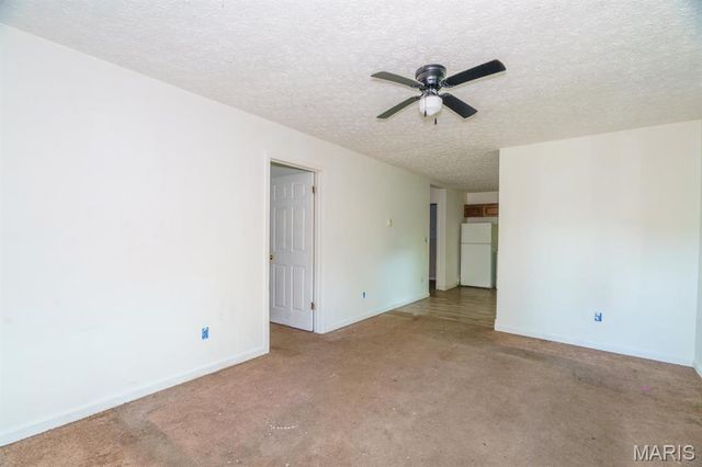 15120 Hackney Drive, St Robert, MO 65584