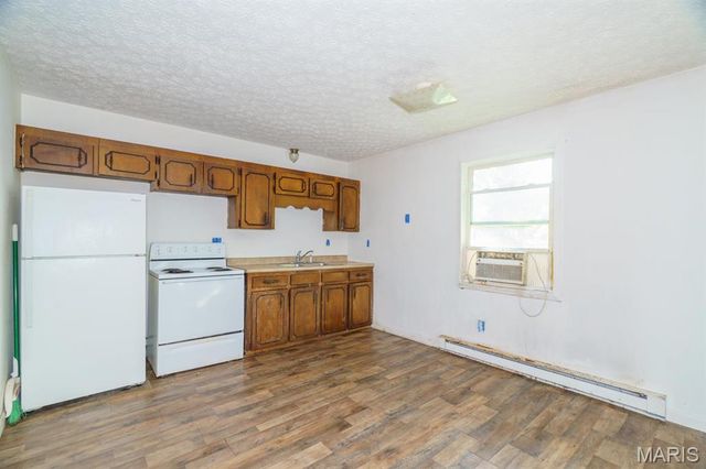 15120 Hackney Drive, St Robert, MO 65584