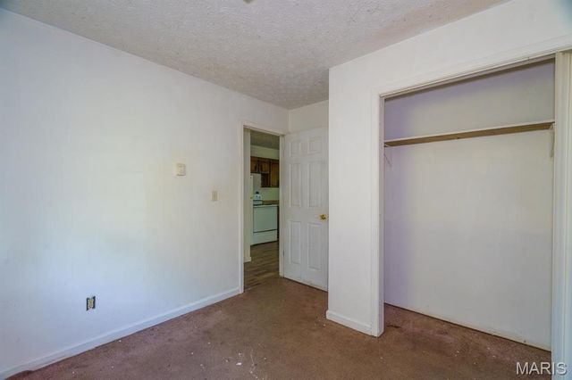 15120 Hackney Drive, St Robert, MO 65584