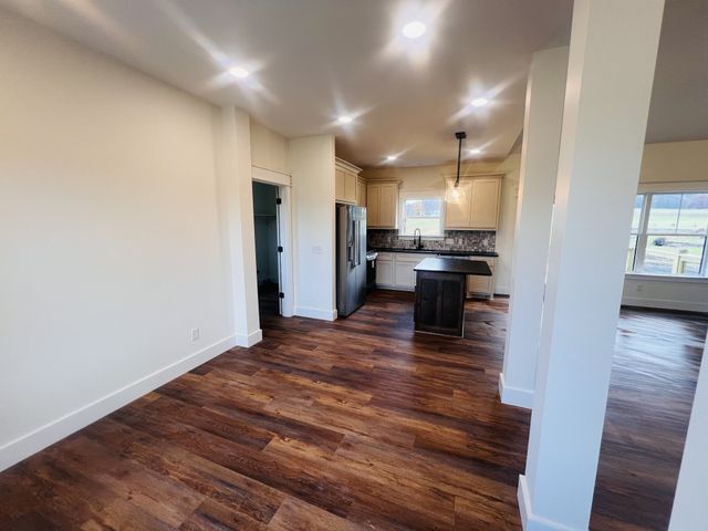 1769 Viola Rd, Mcminnville, TN 37110