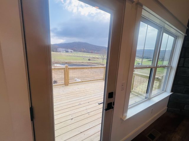 1769 Viola Rd, Mcminnville, TN 37110