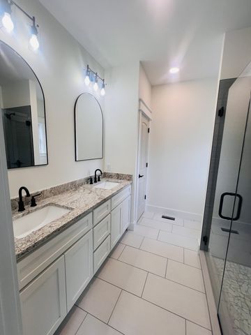 1769 Viola Rd, Mcminnville, TN 37110