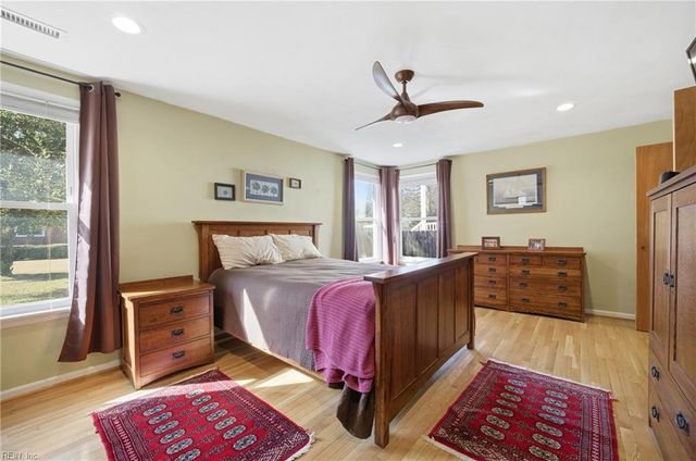 2233 Lynn RD, Virginia Beach, VA 23451