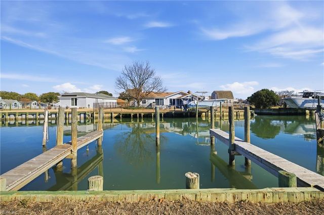 2233 Lynn RD, Virginia Beach, VA 23451