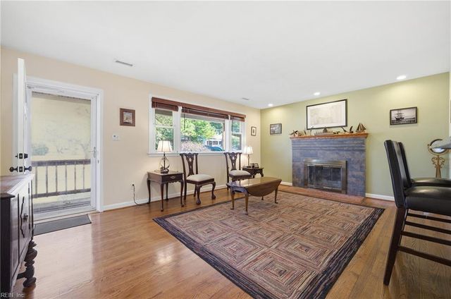 2233 Lynn RD, Virginia Beach, VA 23451