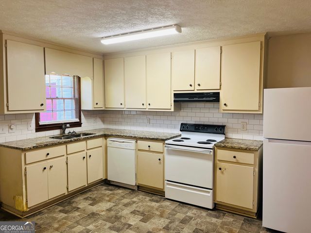 12 Fredda Lane, Cartersville, GA 30120