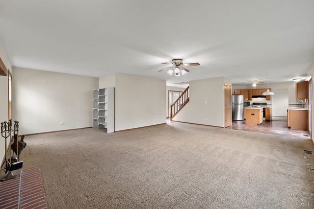 1266 Fernleaf Drive, Crystal Lake, IL 60014