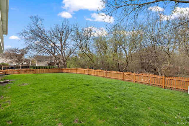 1266 Fernleaf Drive, Crystal Lake, IL 60014