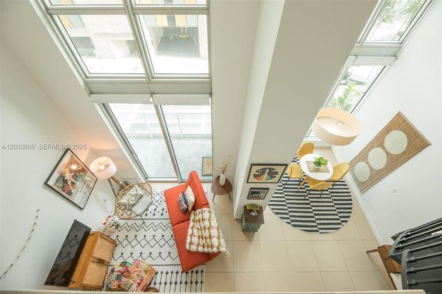 300 S Biscayne Boulevard L428, Miami, FL 33131