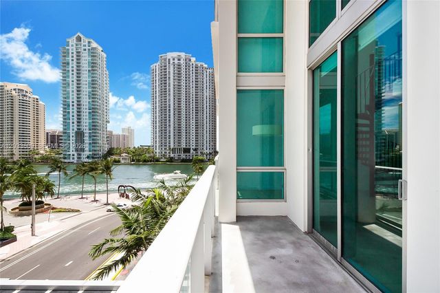 300 S Biscayne Boulevard L428, Miami, FL 33131