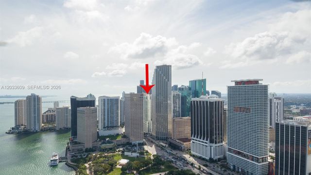 300 S Biscayne Boulevard L428, Miami, FL 33131