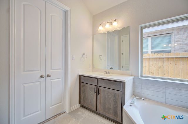 8016 Trail Grant, Schertz, TX 78154