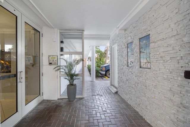 3212 S Ocean Boulevard 208-A, Highland Beach, FL 33487