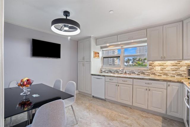 3212 S Ocean Boulevard 208-A, Highland Beach, FL 33487