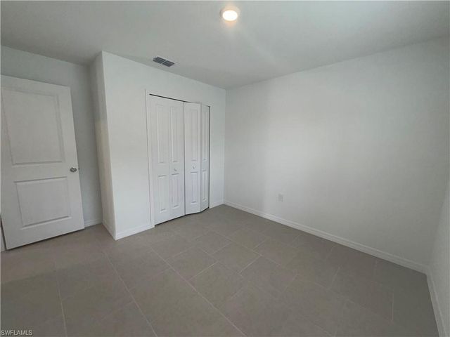 3809 20th ST SW, Lehigh Acres, FL 33976