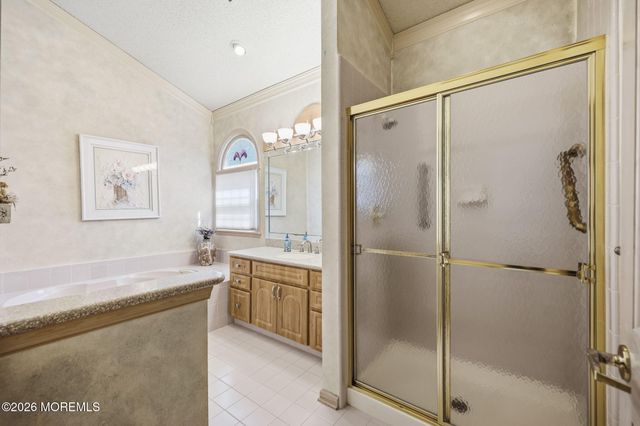 36 Wintons Way, Monroe, NJ 08831